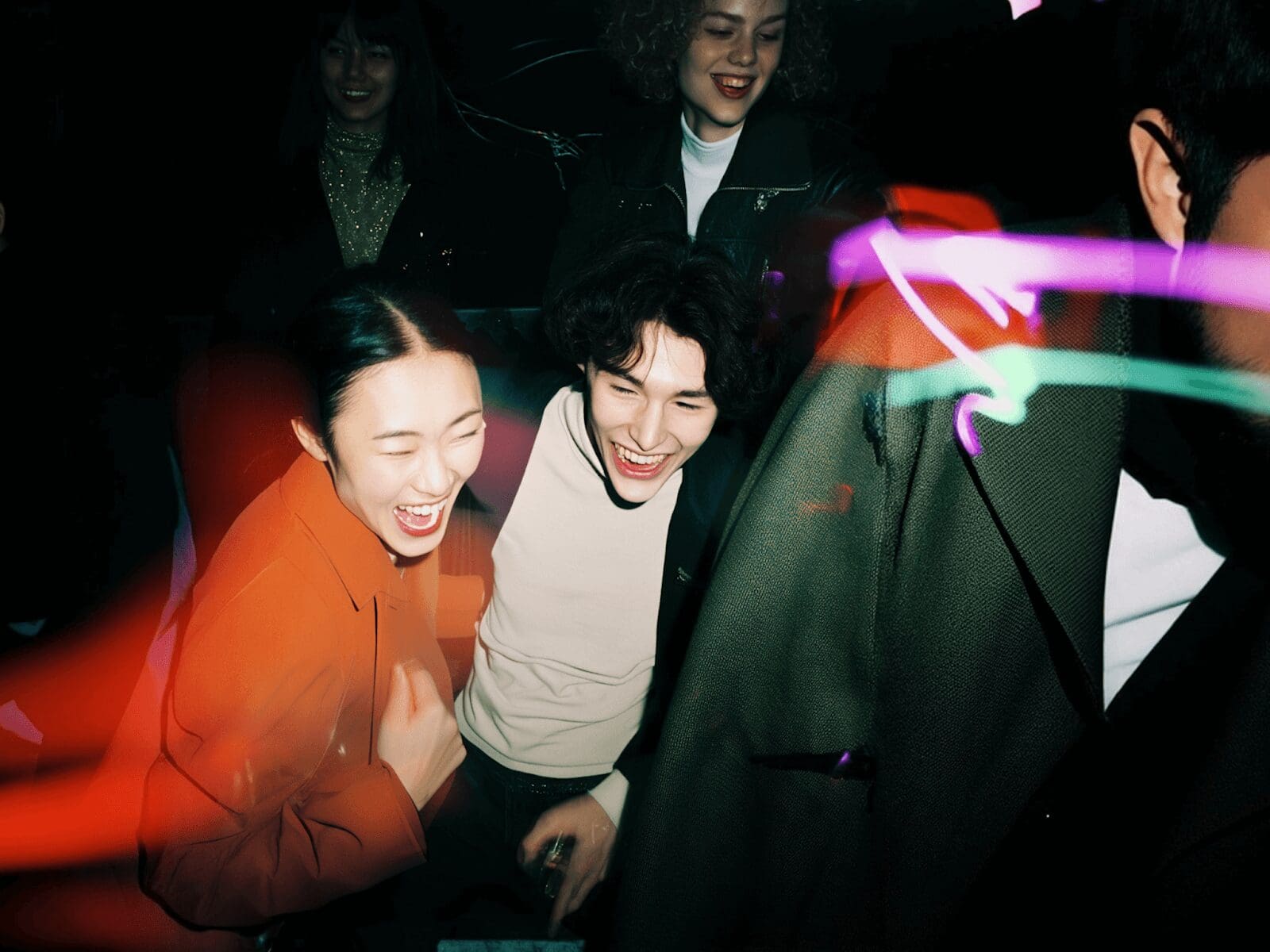 The challenge: What should you post on Reels? To help spark your creativity, we’ve compiled the best Instagram Reel ideas – ranging from casual behind-the-scenes snippets to viral-ready trends – tailored for different niches and goals. Below is a quick-reference chart of reel content ideas by niche, followed by detailed tips and examples for each category. This comprehensive guide is written in a friendly, informative tone to help micro influencers, content creators, UGC creators, and e-commerce/Amazon sellers alike level up their Instagram strategy. Let’s dive in!